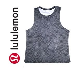 Lululemon High-Neck Running and Training Tank Top size 12 (XL)